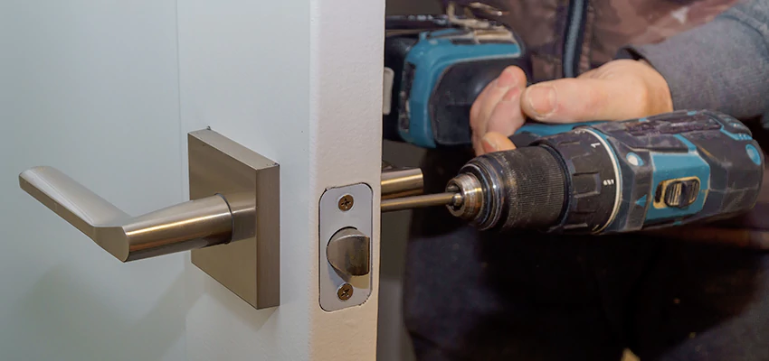 Broken Door Handle Lock Repair in Moraga, California