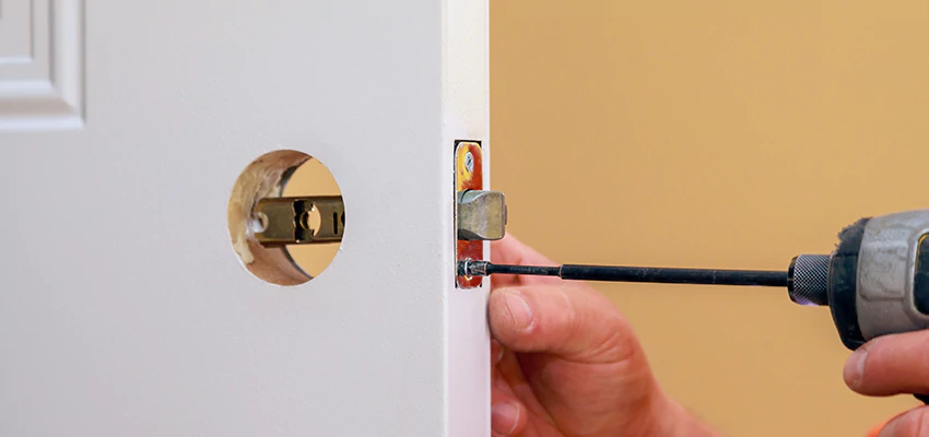 Stuck Door Knobs Repair in Moraga, CA